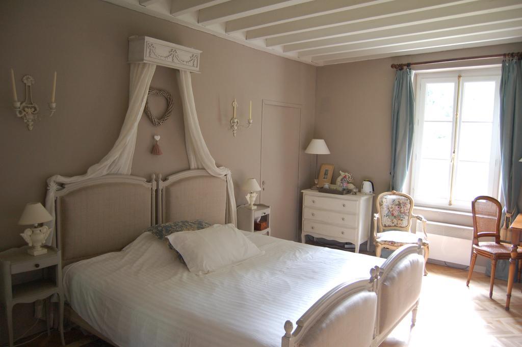 Le Manoir Du Menillet Bed & Breakfast Bornel Ruang foto